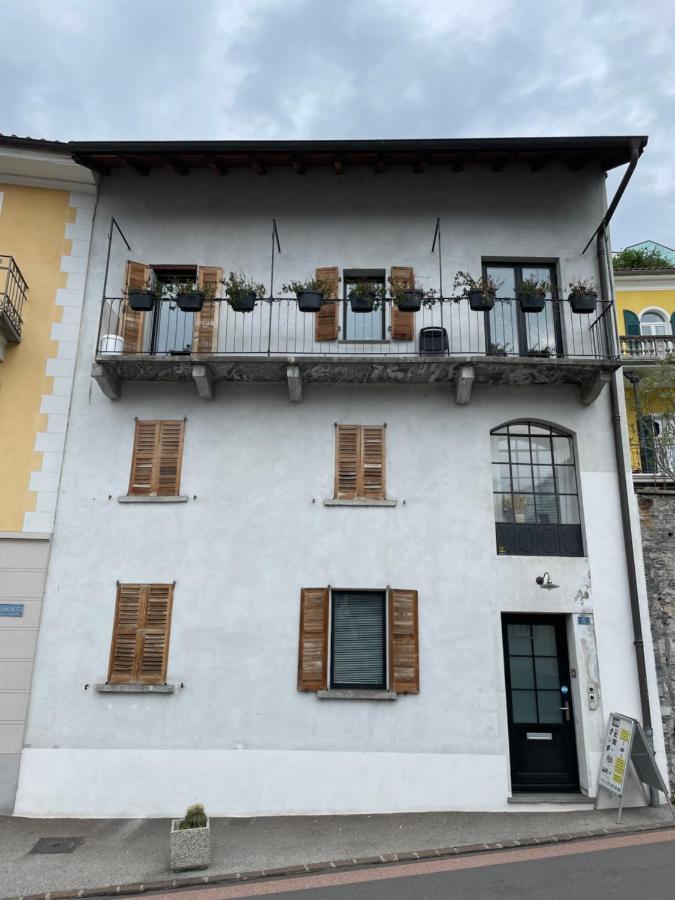 1912 - Flowers Room - Budget For Young Locarno Exterior foto